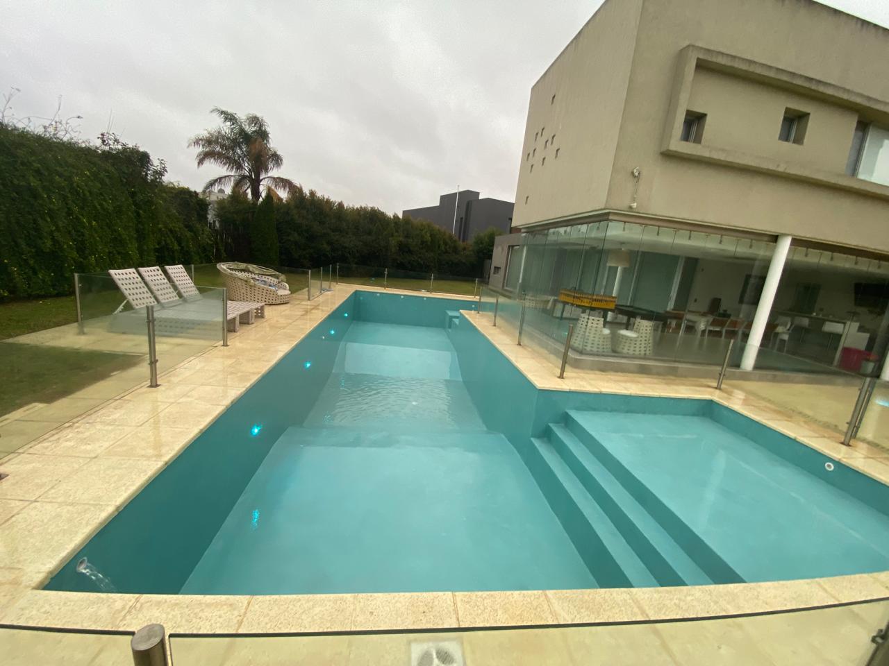 Piscina 13